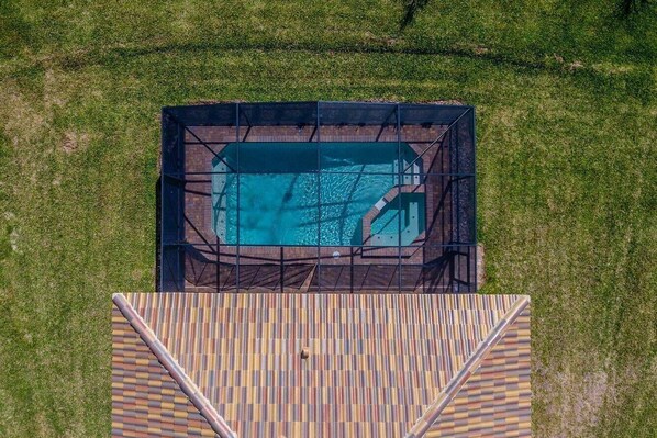 House (6 Bedrooms) | Interior