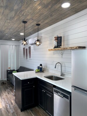 Meadow Container Home | Private kitchen | Coffee/tea maker - Camptel Resort Cedar Key (Cedar Key)