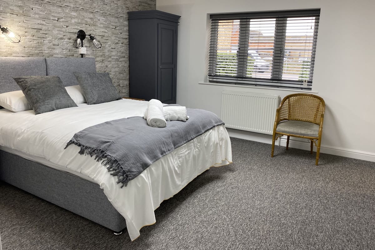 Superior Double or Twin Room, Ensuite (Room 8)