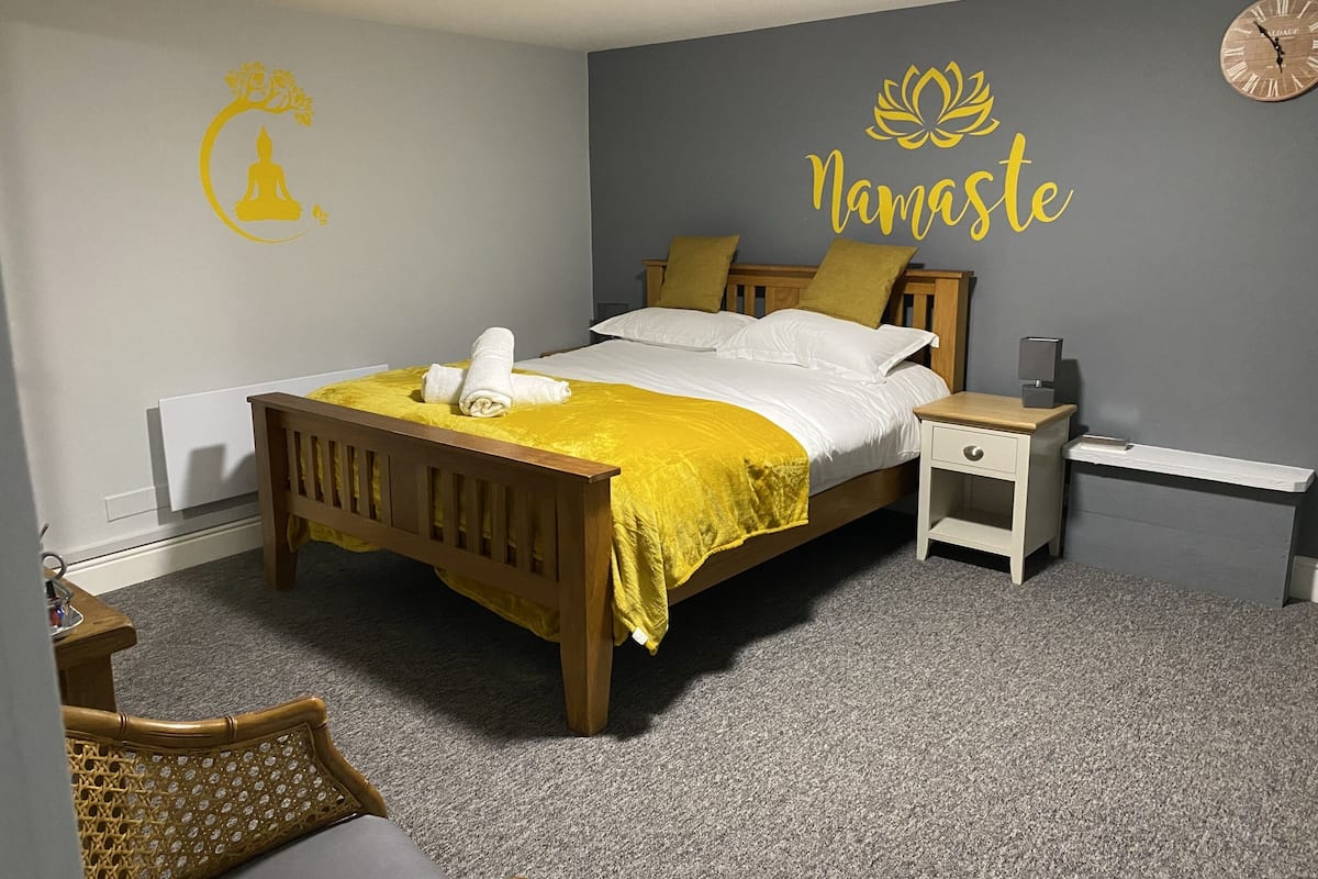 Shared Dormitory, Ensuite