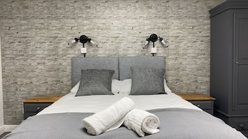 Superior-herbergi fyrir tvo - með baði (Room 8)