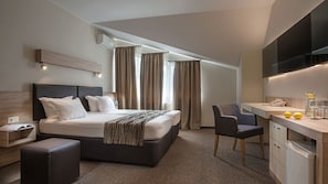 Fer et planche à repasser, Wi-Fi gratuit, draps fournis