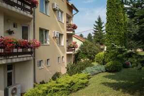 Front of property - Jasmin Hotel (Sofia)