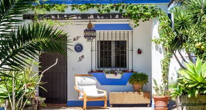 Chalet with air conditioning, pool, terrace, garden and Wi-Fi; pets allowed