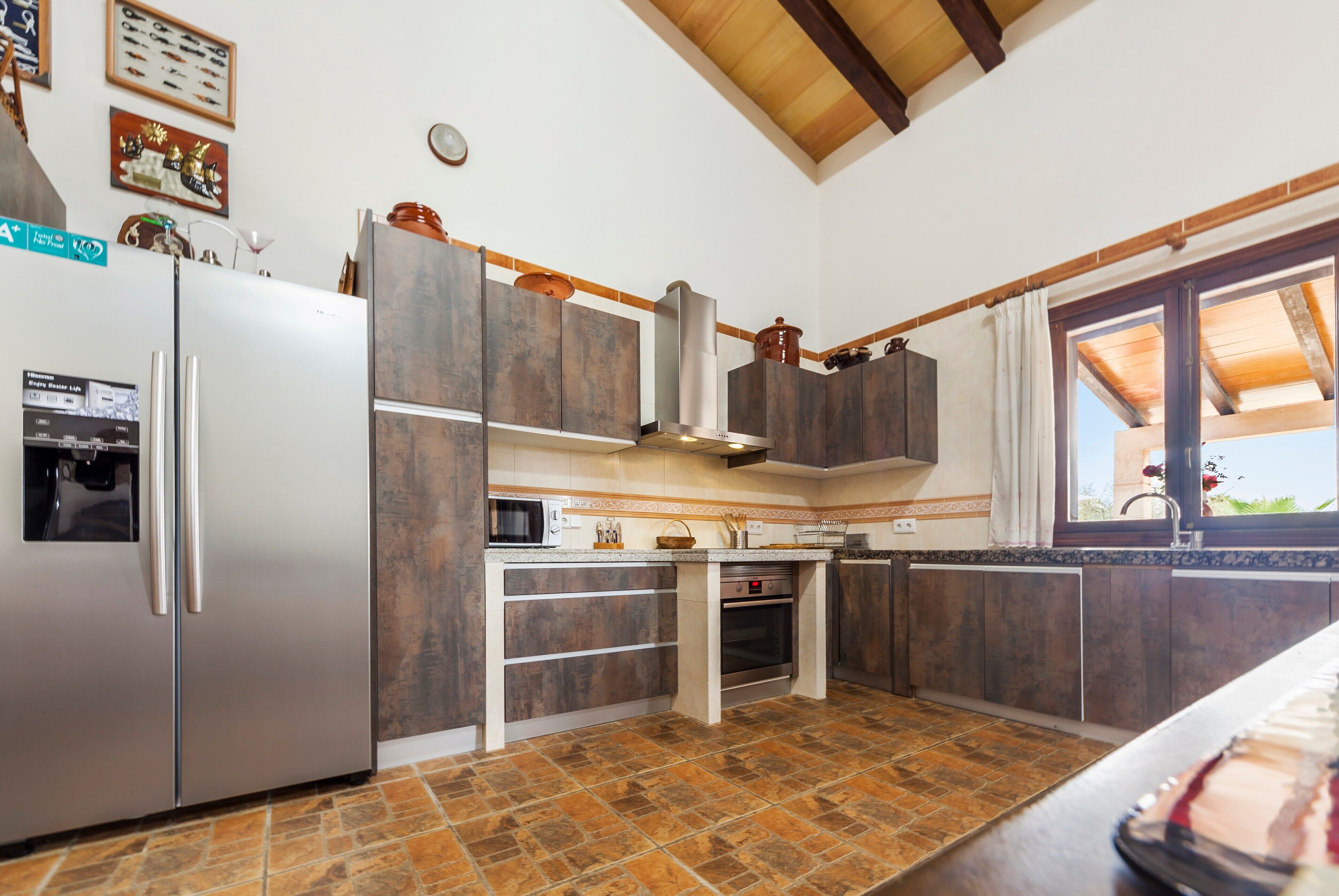 雪櫃、微波爐、焗爐、爐具