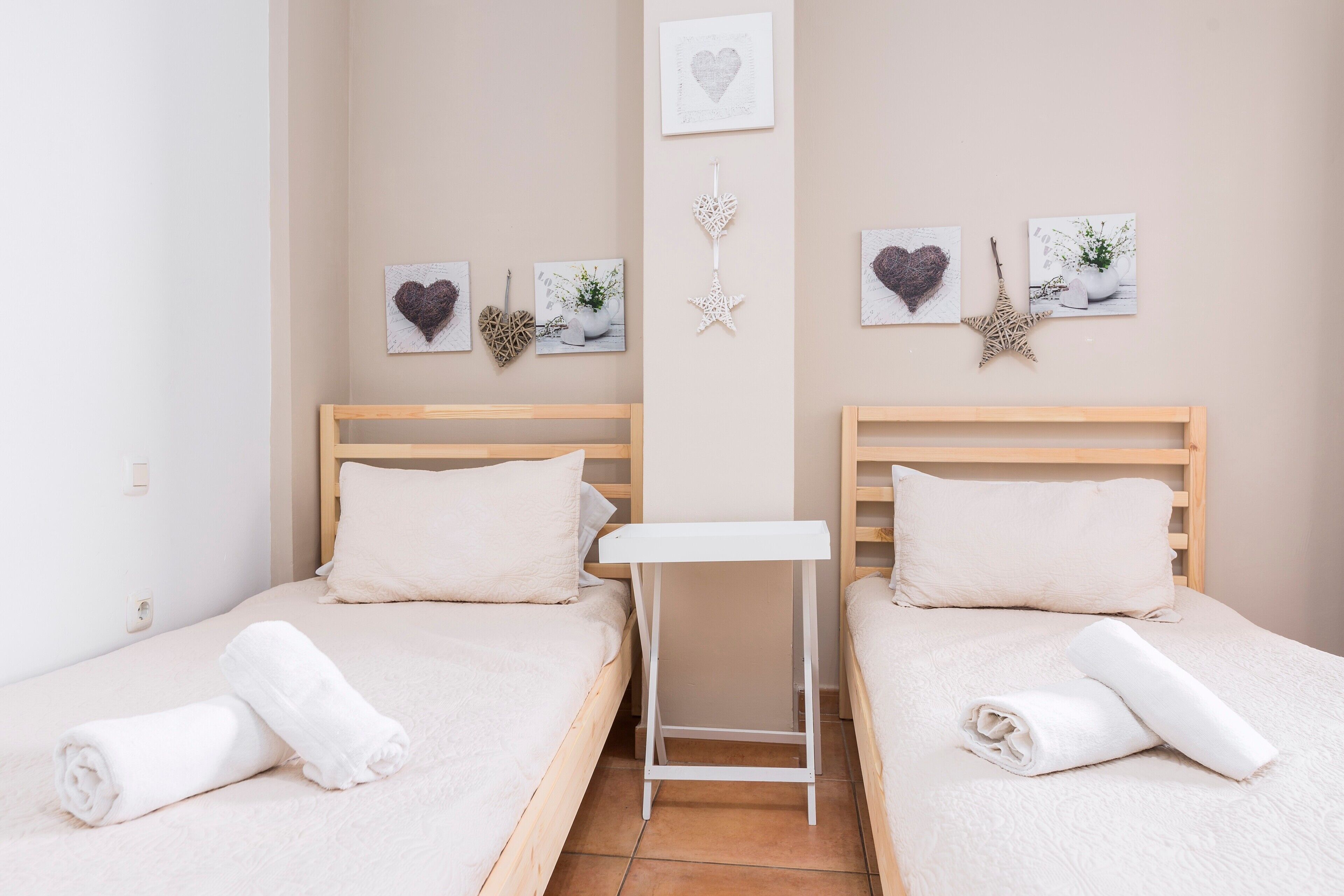 1 soverom, wi-fi (inkludert) og sengetøy