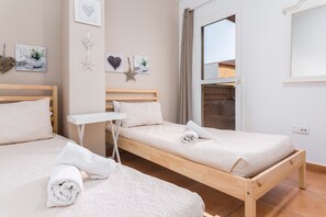 1 bedroom, free WiFi, bed sheets