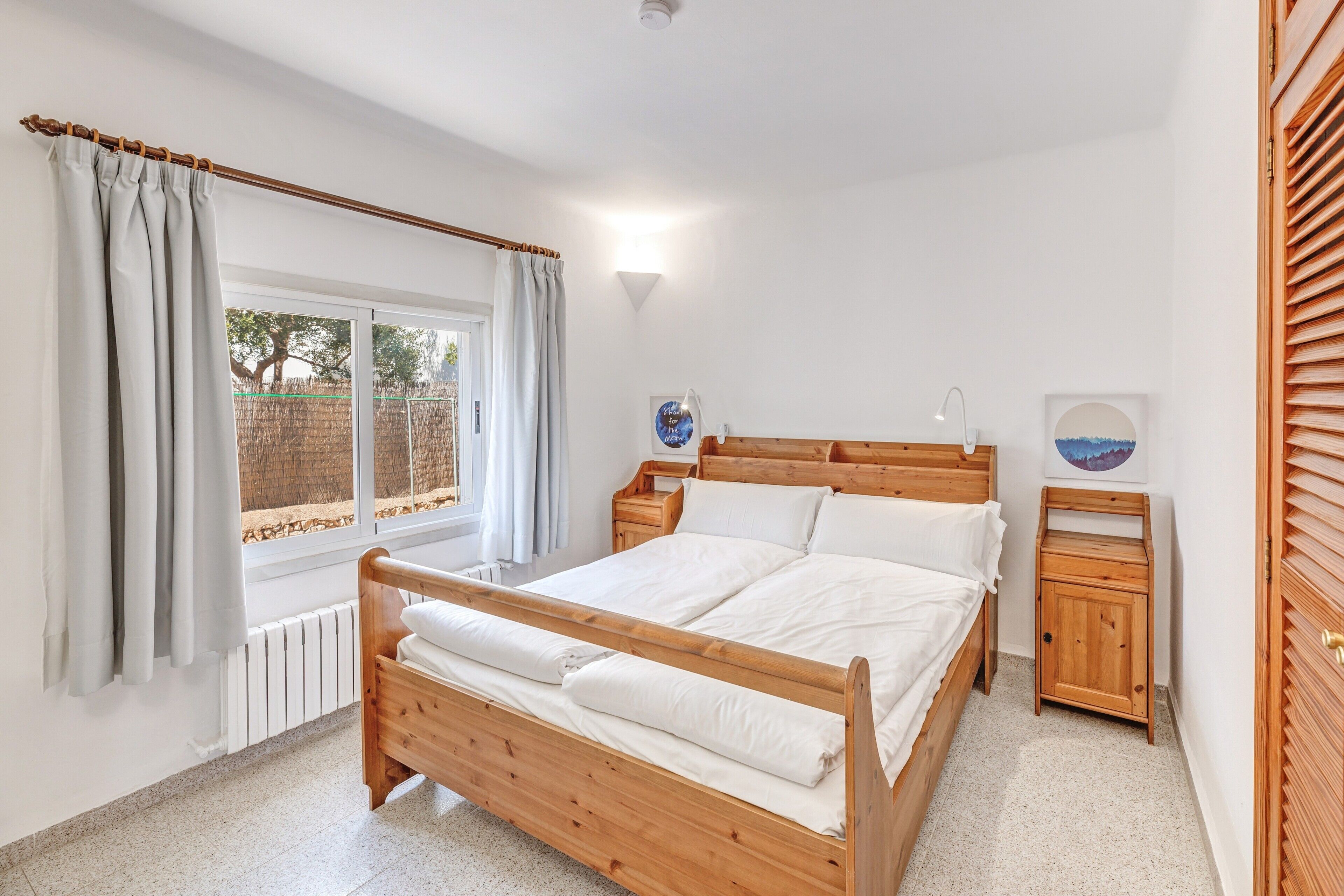 3 camere, ferro/asse da stiro, Wi-Fi gratuito, lenzuola