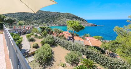In a dreamy location with sea view - Villa Belvedere Nisporto