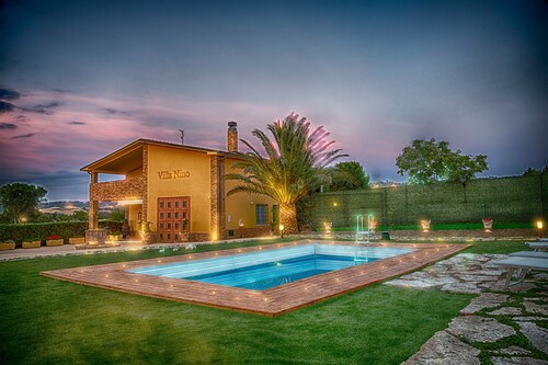 Fantastische Villa mit Pool, WLAN, Klimaanlage und Heimkino; Mitbringen von Haustieren ist erlaubt