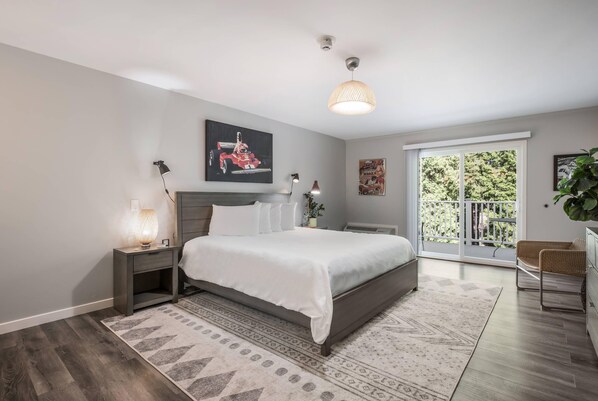 Quarto standard, 1 cama King, para não fumantes | Wi-Fi de cortesia, roupa de cama