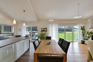 Dining - Luxury Holiday Apartment with Wi-Fi, Fireplace, Balcony, Sauna & Whirlpool (Inzell)