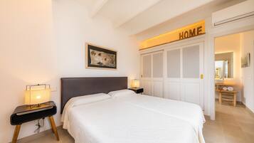 2 soverom, strykejern/-brett, wi-fi (inkludert) og sengetøy