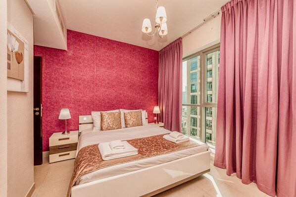 2 Schlafzimmer, Zimmersafe, Bügeleisen/Bügelbrett, WLAN