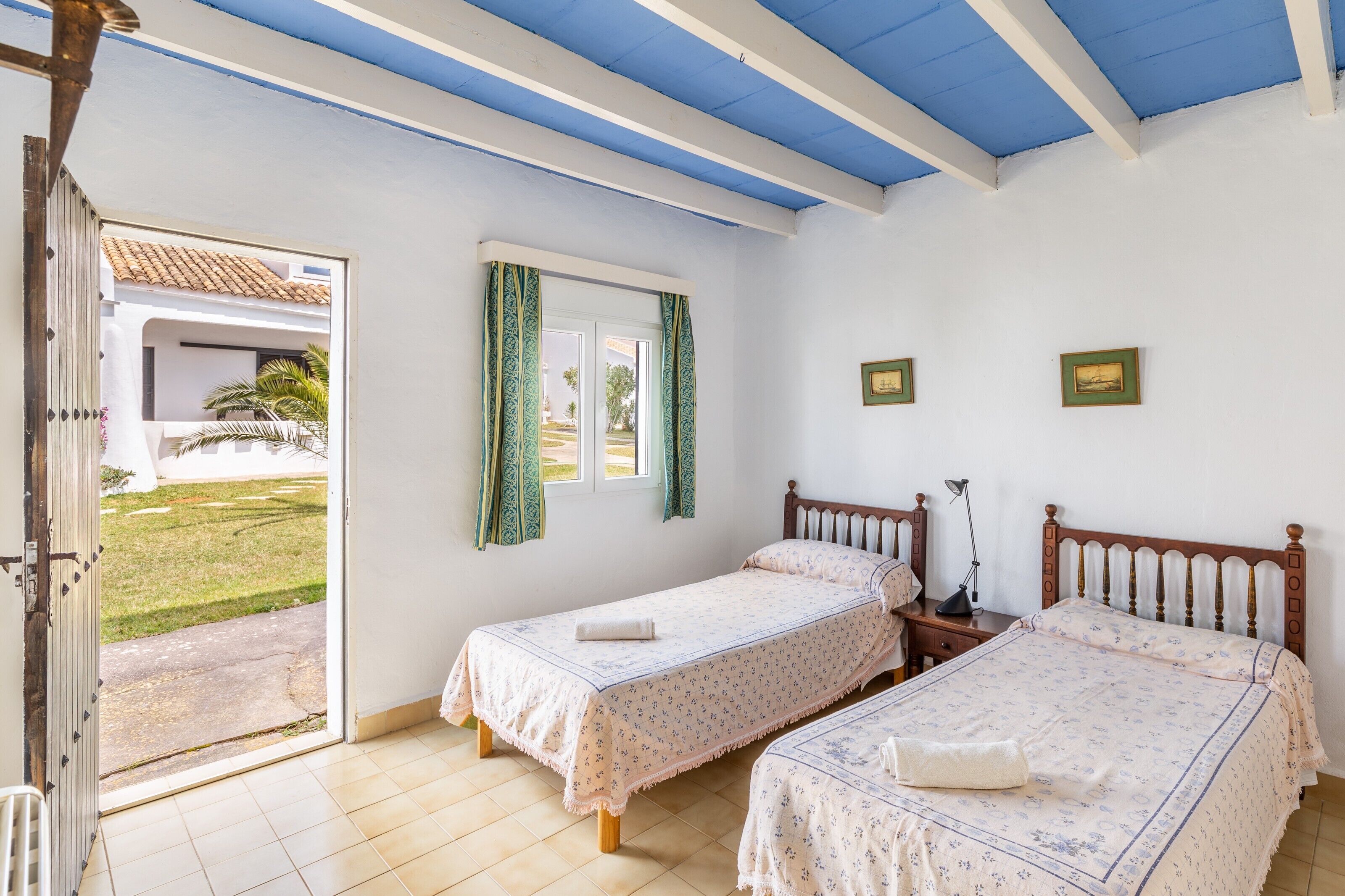 2 chambres, fer et planche à repasser, Wi-Fi gratuit, draps fournis