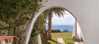 The flair of Ibiza on the coast — Casa Morrás 41