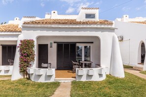 Exterior - The flair of Ibiza on the coast — Casa Morrás 42 (Felanitx)