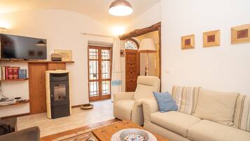 Télévision, cheminée