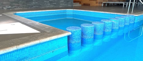 Uppvärmd pool