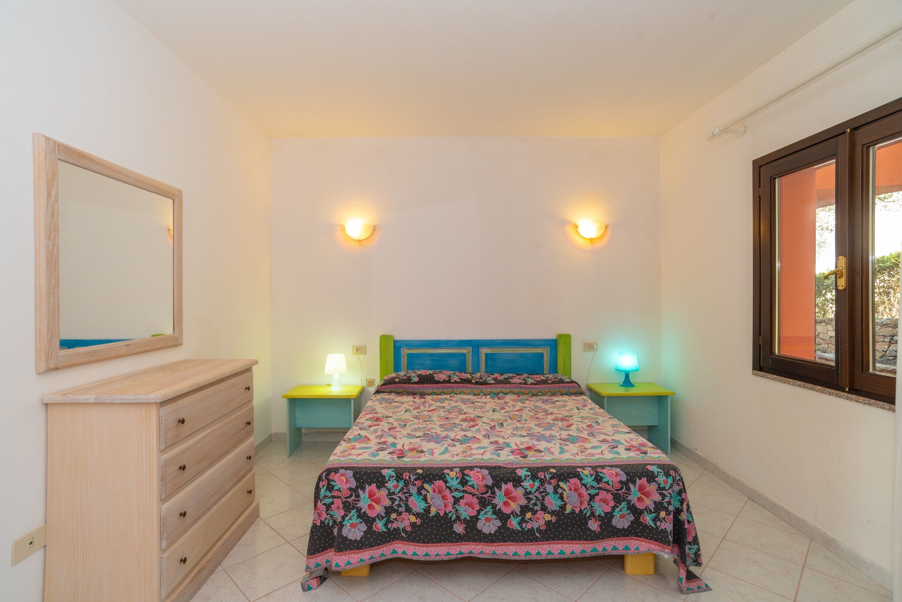 3 dormitorios, tabla de planchar con plancha, wifi gratis y ropa de cama