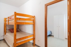 3 Schlafzimmer, Bügeleisen/Bügelbrett, kostenloses WLAN, Bettwäsche