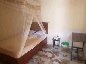 Superior Single Room | Free WiFi, bed sheets