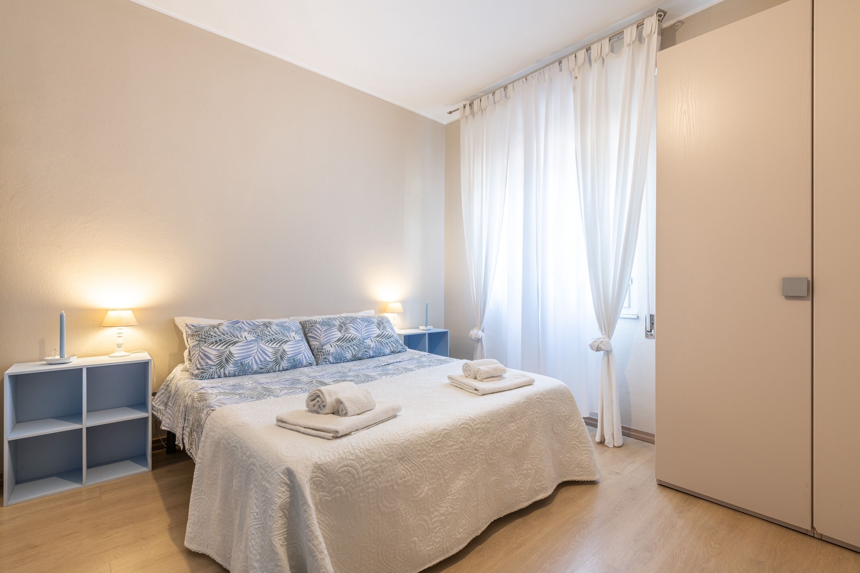 3 slaapkamers, een strijkplank/strijkijzer, gratis wifi, beddengoed