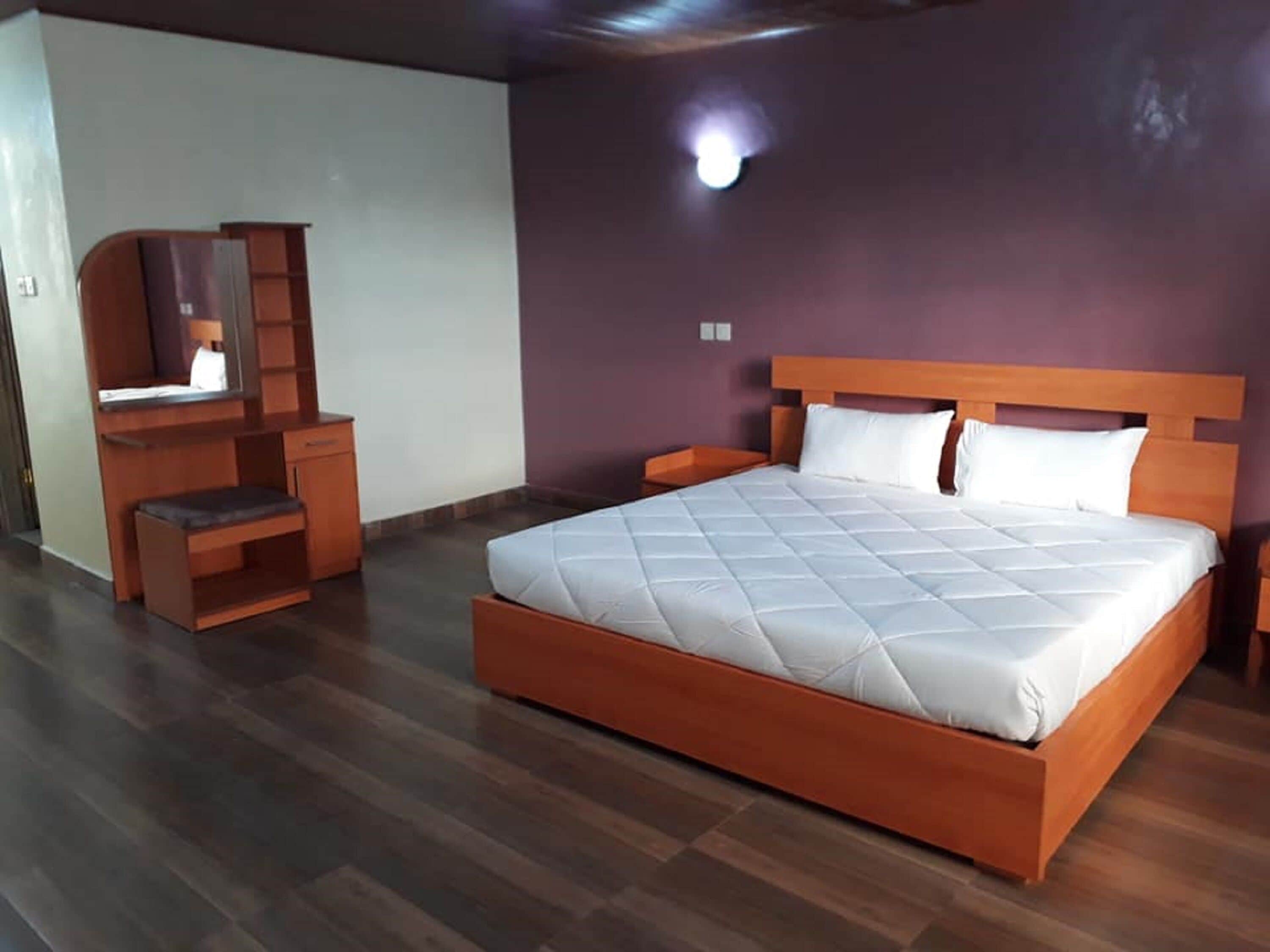 デラックス ダブルまたはツインルーム | デスク、WiFi (無料)、ベッドシーツ