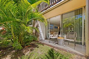 Terrace/patio - Island Charm Studio, 10 Minutes to Napili Beach (Lahaina)