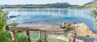 Rustic Villa, Air Conditioning and Beautiful Garden