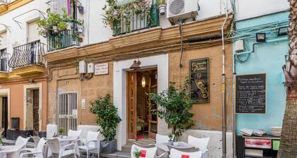 Historic yet Modern Apartment with Air-Conditioning and Wi-Fi