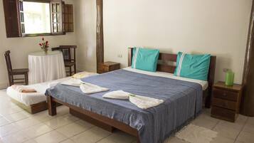 10 bedrooms, free WiFi, bed sheets, wheelchair access