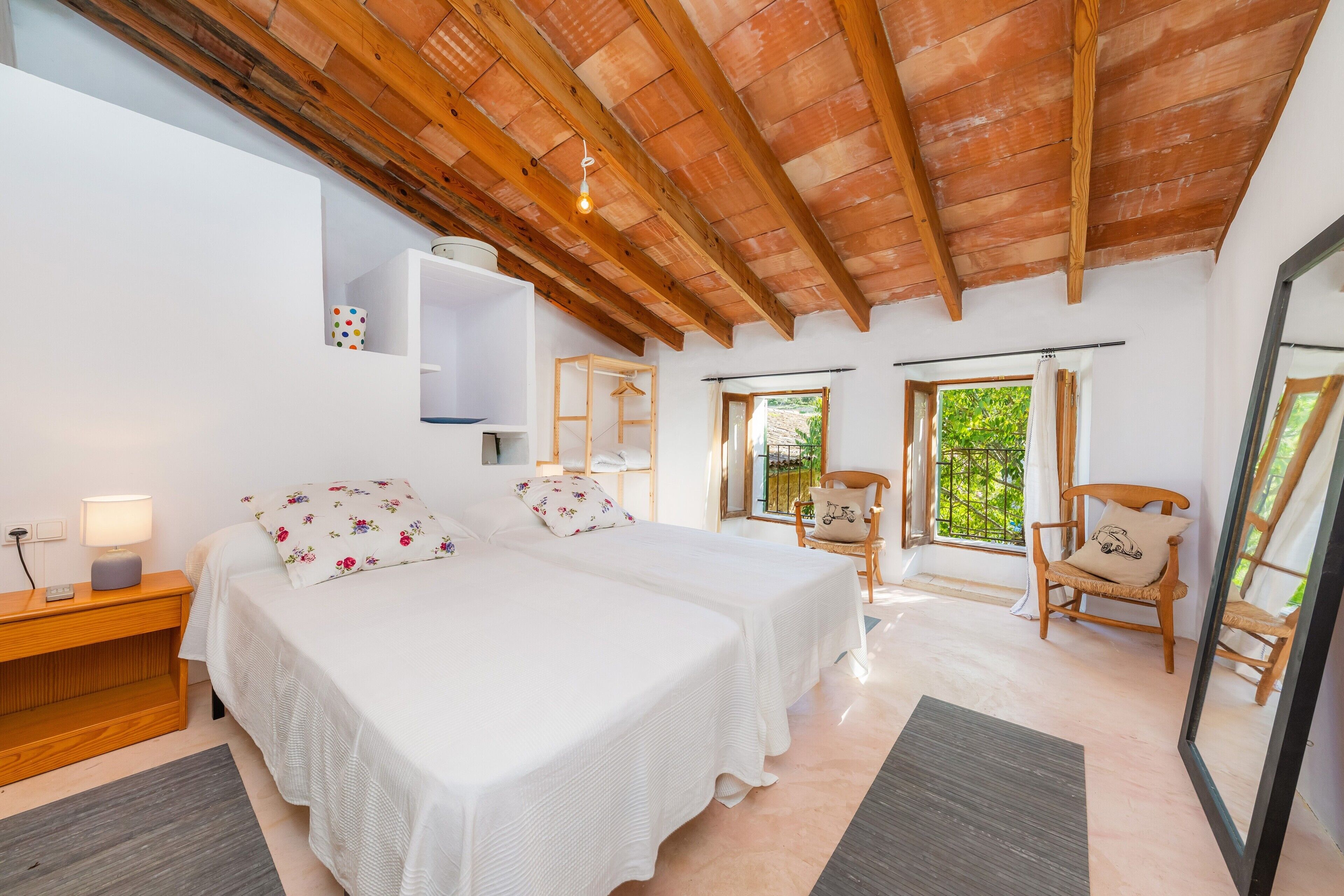 2 多间卧室、熨斗/熨衣板、免费 WiFi、床单