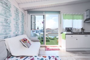 TV - Holiday Apartment "Atico Casapueblo" Near the Beach with Mountain View (Corralejo)