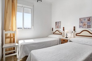 2 bedrooms, free WiFi, bed sheets