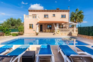 Pool - Rustic Holiday Home "Los Tres Soles" with Pool, Terraces & Wi-Fi (PORTOCOLOM)