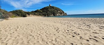 Stunning Villa Sabbia D'Oro with Wi-Fi, Terrace & Pool