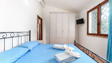 3 chambres, fer et planche Ă repasser, Wi-Fi gratuit, draps fournis