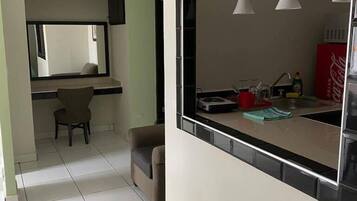 Standard Double Room, Kitchenette | In-room dining