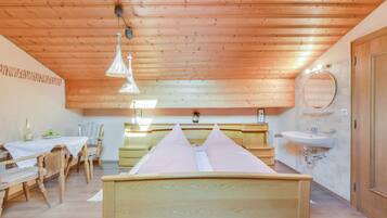 3 Schlafzimmer, kostenloses WLAN, Bettwäsche