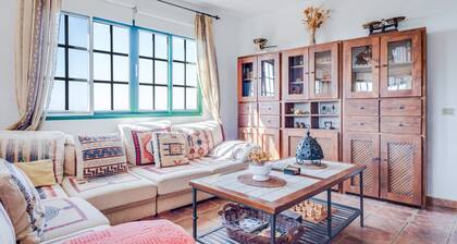 “La Casita del Viejo” with, Sea View, Wi-Fi, Terrace, Garden & Pool