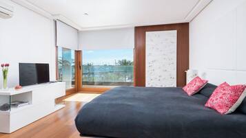 4 habitaciones, tabla de planchar con plancha, wifi y ropa de cama