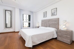 4 Schlafzimmer, Bügeleisen/Bügelbrett, WLAN, Bettwäsche