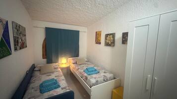 2 bedrooms, free WiFi, bed sheets