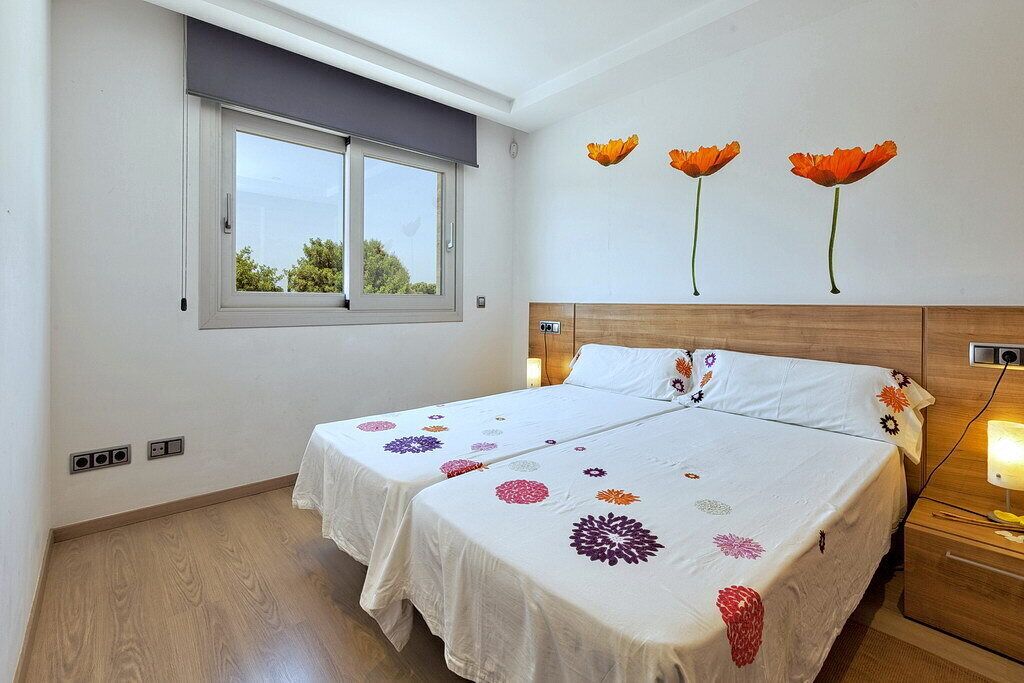 3 slaapkamers, een strijkplank/strijkijzer, gratis wifi, beddengoed