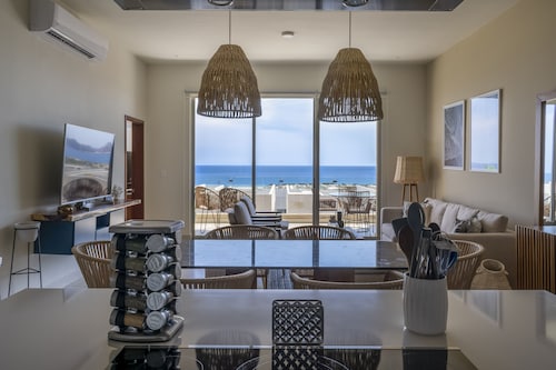 CONDO 3BR / 3BTH ocean and arch view at Vista Vela I Condominiums 