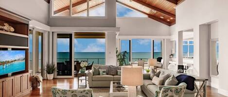 TV, fireplace, offices