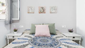 1 dormitorio, tabla de planchar con plancha, wifi gratis y ropa de cama