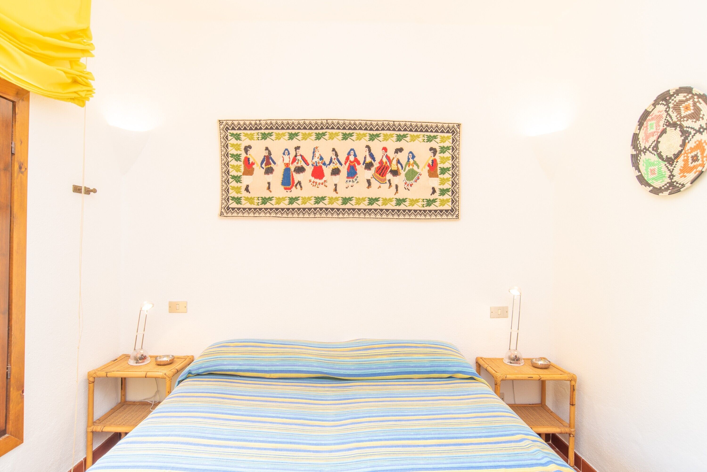 1 dormitorio y ropa de cama