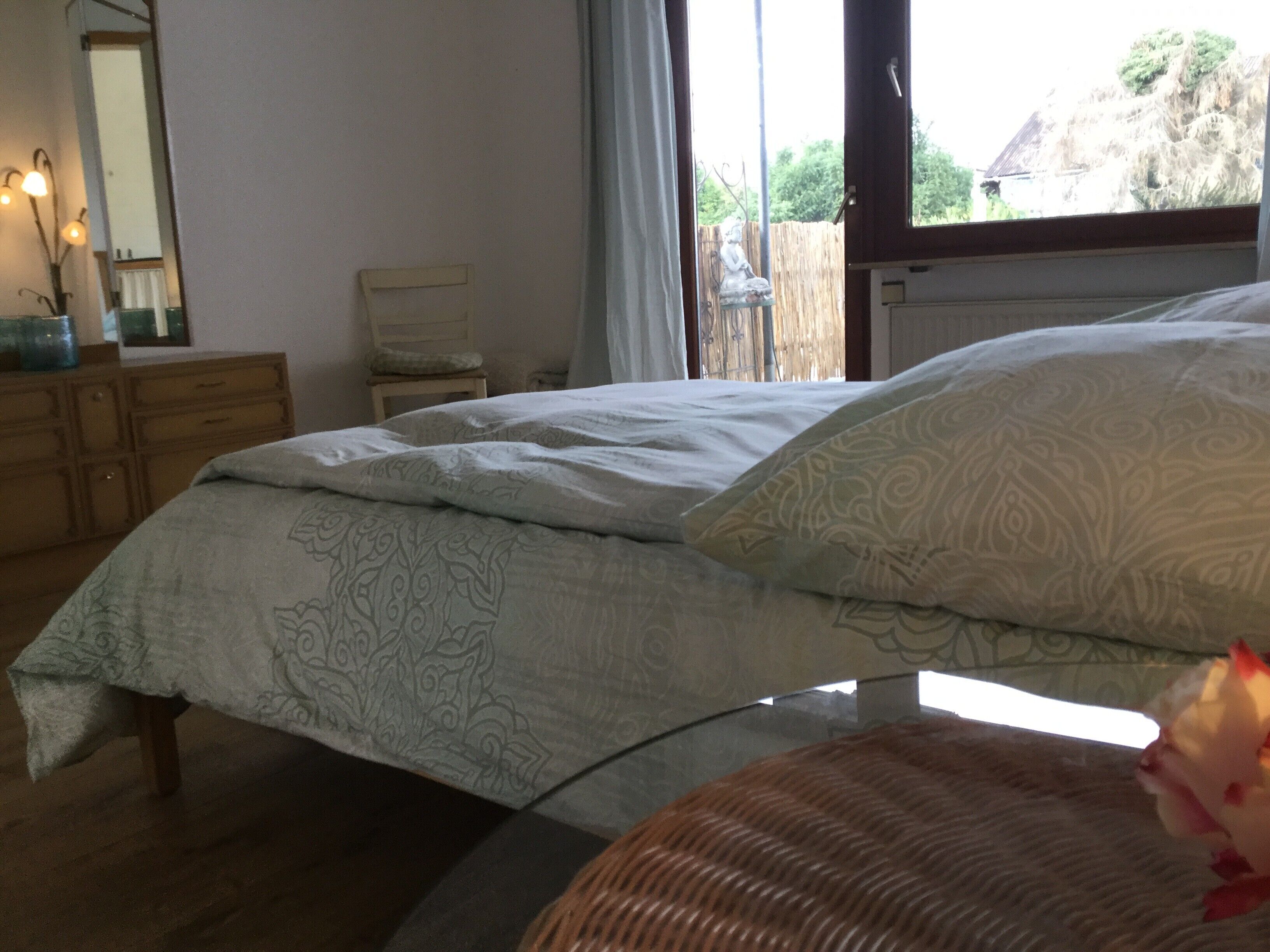 1 habitación, tabla de planchar con plancha, wifi gratis y ropa de cama 